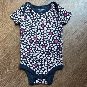 💗Joe Fresh Onesie 3-6 Months